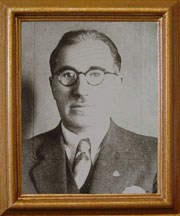 M. Avni DÜMER